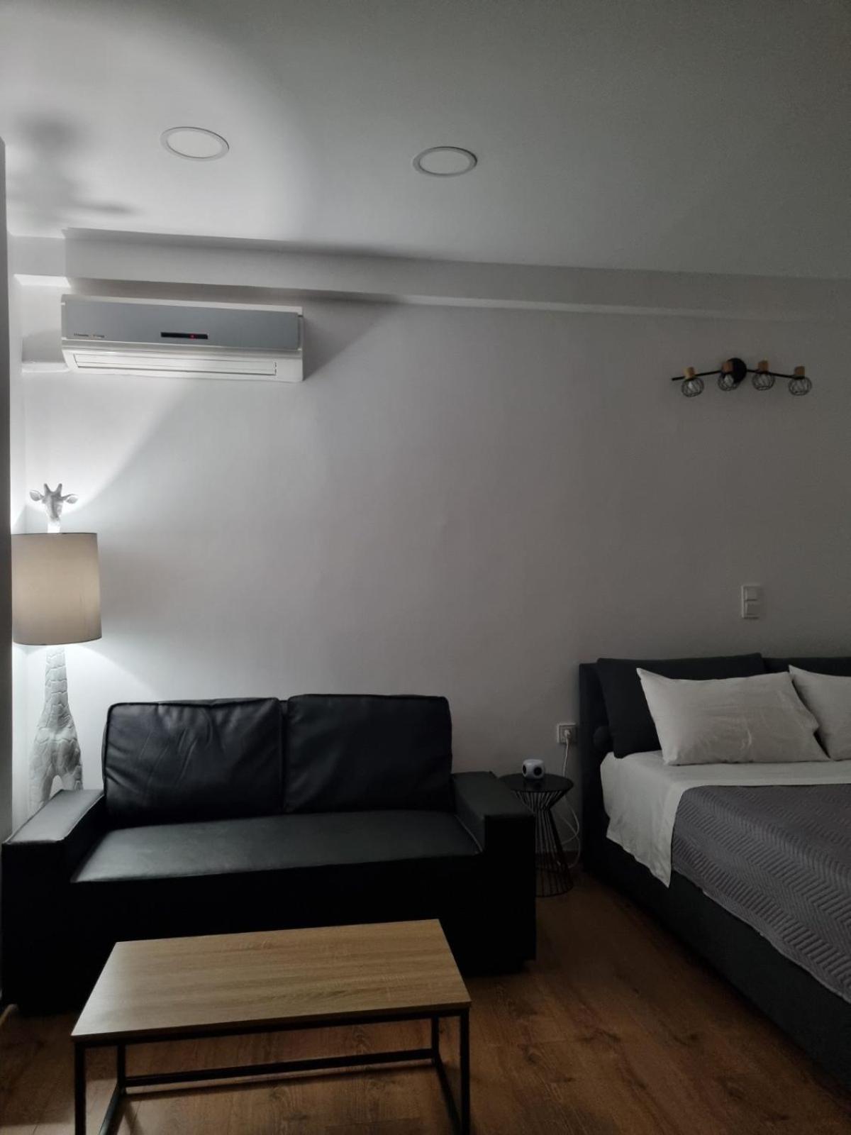 34 * Kalamata